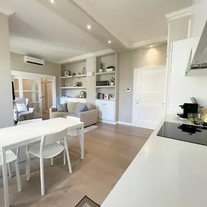  Apartment Isidoro