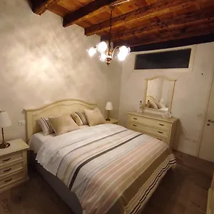 https://vivere-al-ponte-vecchio.hotelinveneto.com